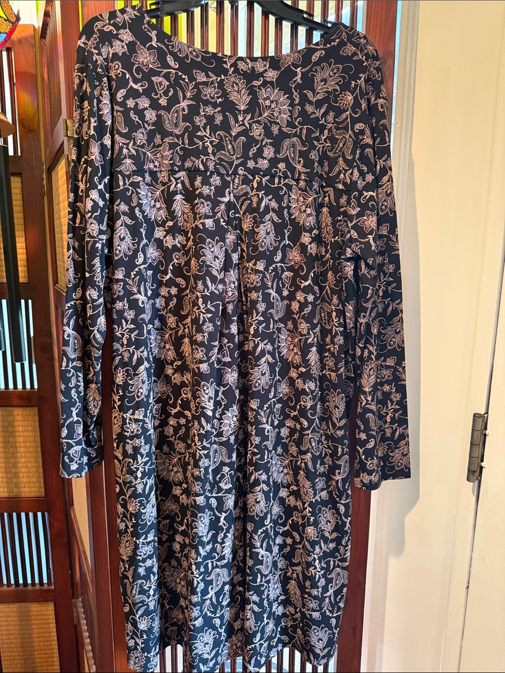 NWT J. Jill Long Sleeve Floral Swing Dress in Black and Cream - Picture 3 of 4